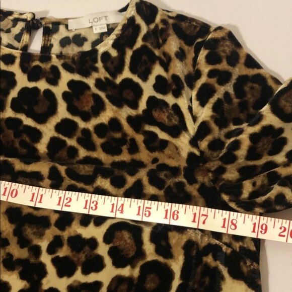 Loft Leopard Print Velvet Bell Sleeve Dress size 6 - Picture 3 of 10